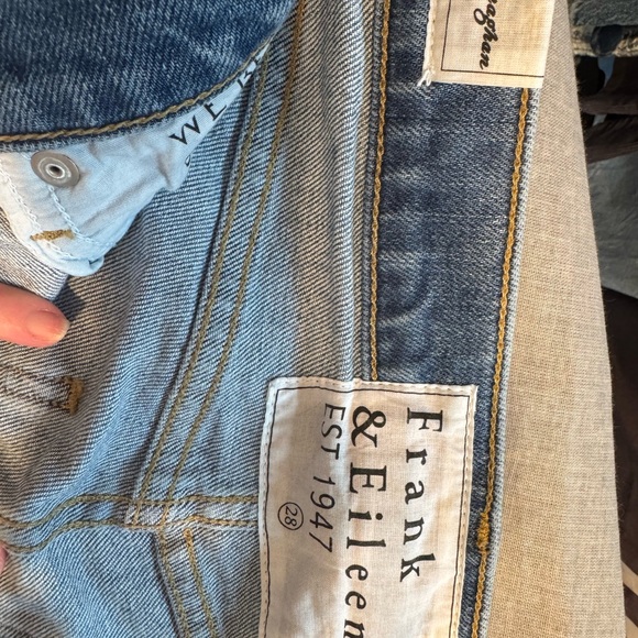 Frank & Eileen Light Blue Distressed, Straight Leg Crop Monaghan Jeans, Size 28 - Picture 7 of 8